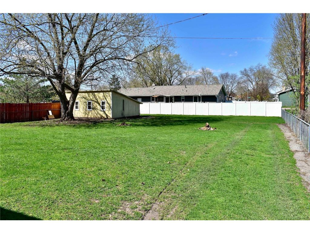 1888 Gilmore Avenue Winona MN 55987 7068974 image19