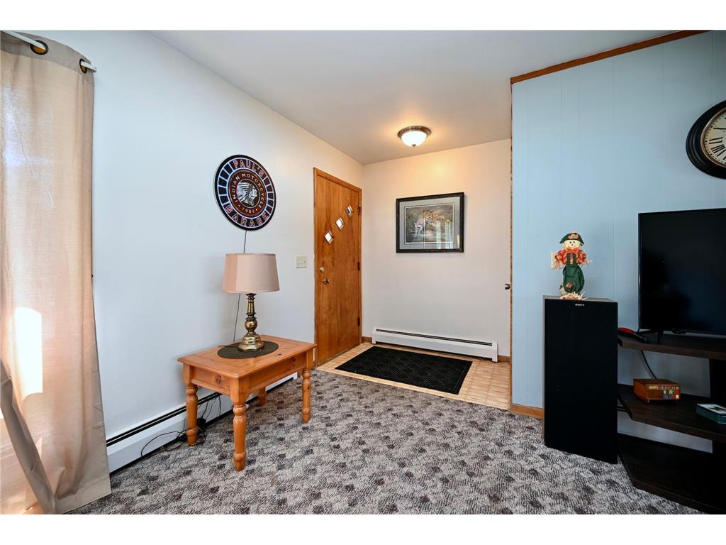 1888 Gilmore Avenue Winona MN 55987 7068974 image2