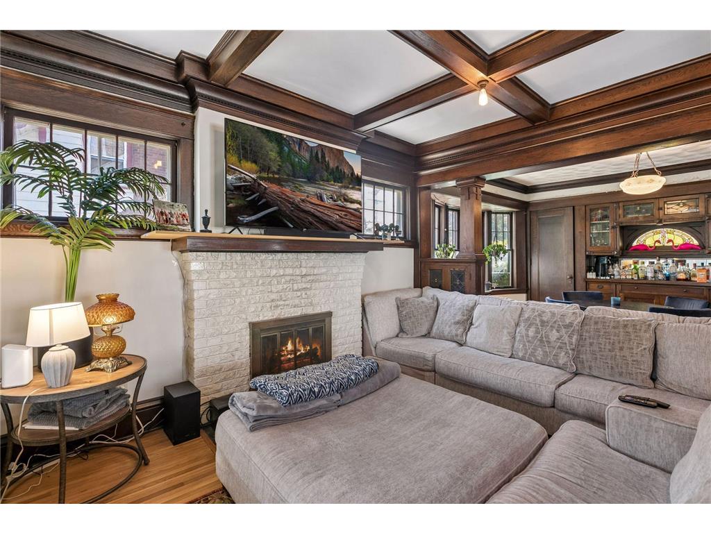 1888 Goodrich Avenue Saint Paul MN 55105 7047000 image10