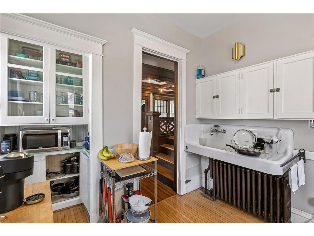 1888 Goodrich Avenue Saint Paul MN 55105 7047000 image22