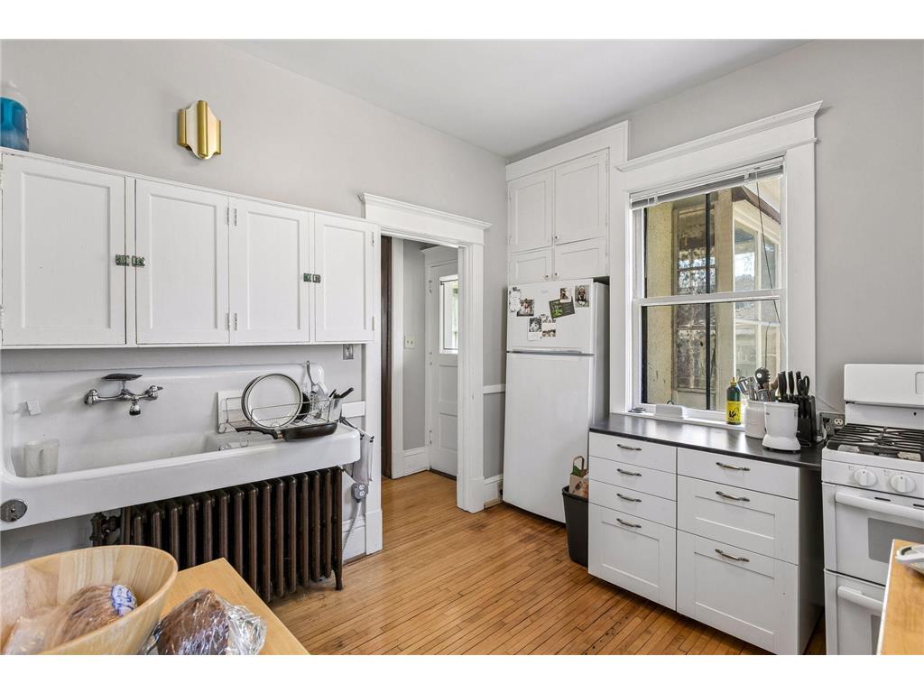1888 Goodrich Avenue Saint Paul MN 55105 7047000 image23