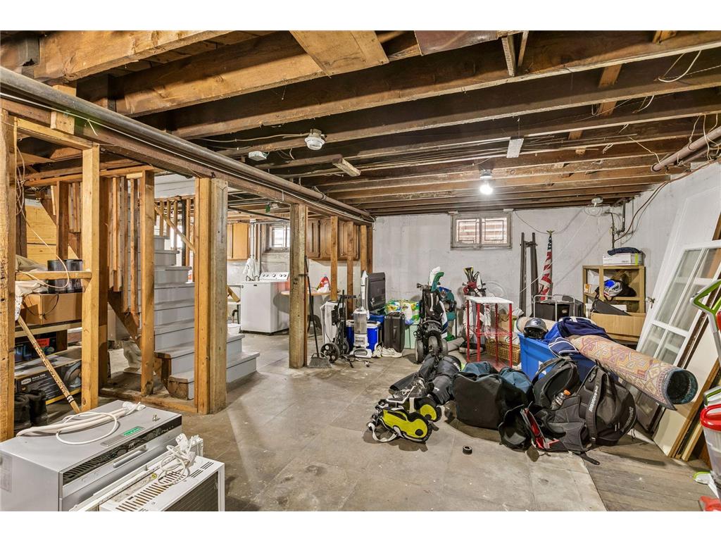 1888 Goodrich Avenue Saint Paul MN 55105 7047000 image38