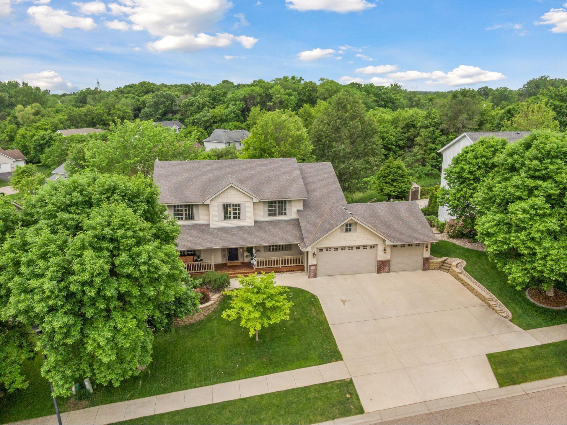 1888 White Oak Drive, Chaska, MN 55318 MLS 5742493 Edina Realty