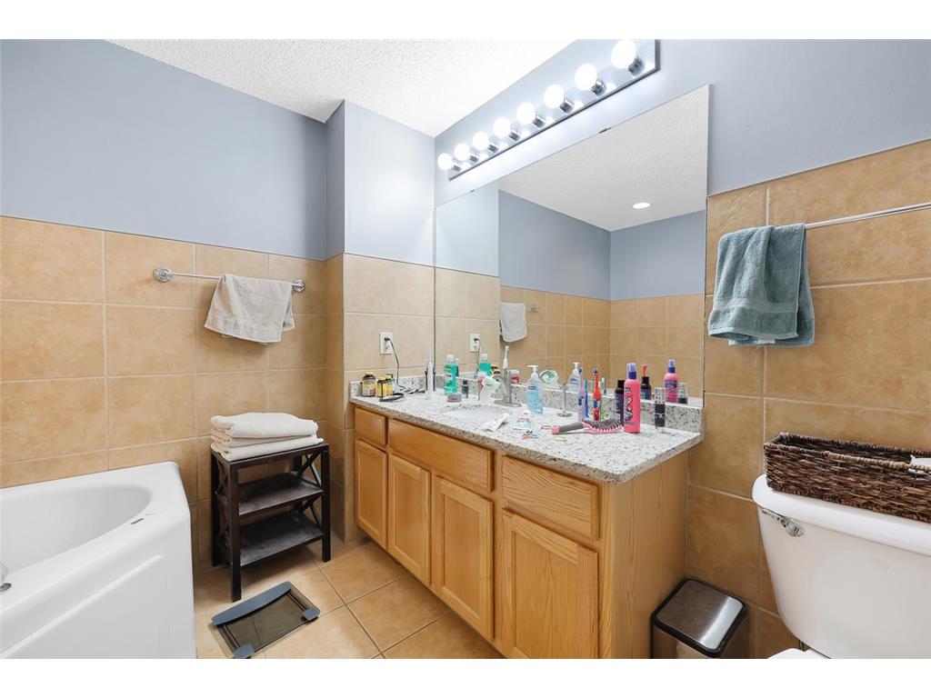 1888 Wildflower Court Shoreview MN 55126 7068234 image26