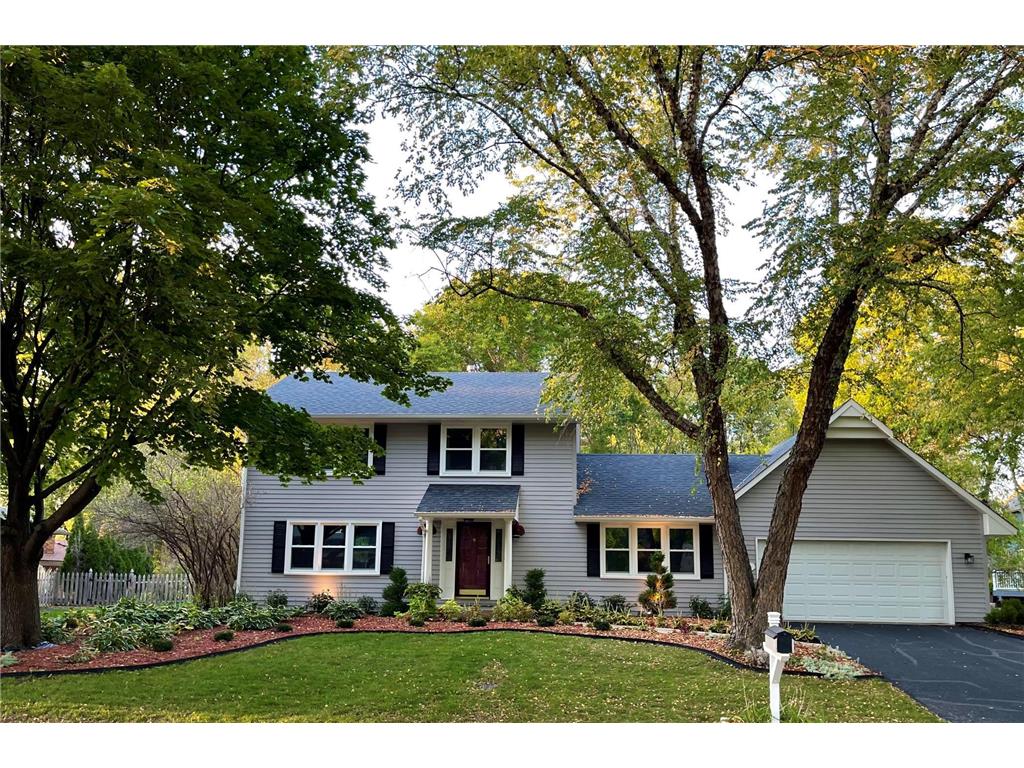 18884 Maple Leaf Drive, Eden Prairie, MN 55346 MLS 6173332 Edina Realty