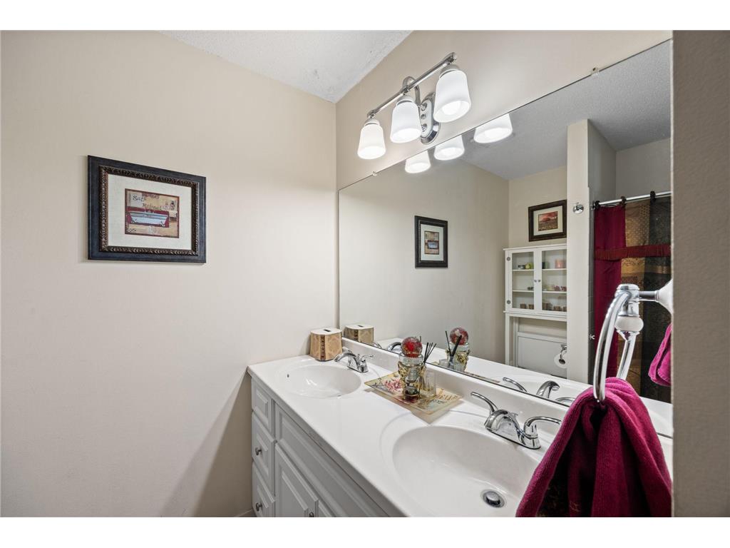 18885 Valley View Road Eden Prairie MN 55346 7056837 image24