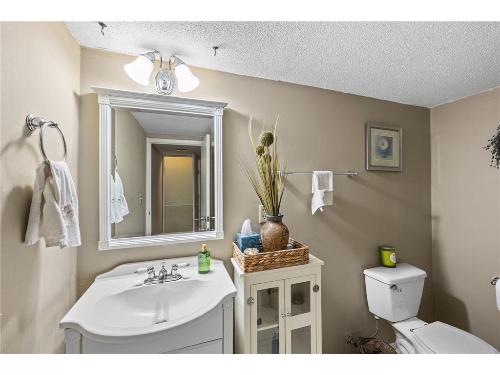 18885 Valley View Road Eden Prairie MN 55346 7056837 image36