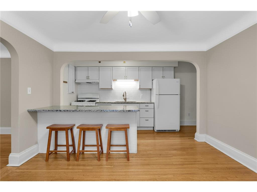 1889 Carroll Avenue #3 Saint Paul MN 55104 7094567 image10