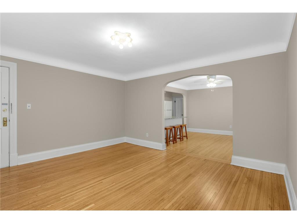 1889 Carroll Avenue #3 Saint Paul MN 55104 7094567 image8
