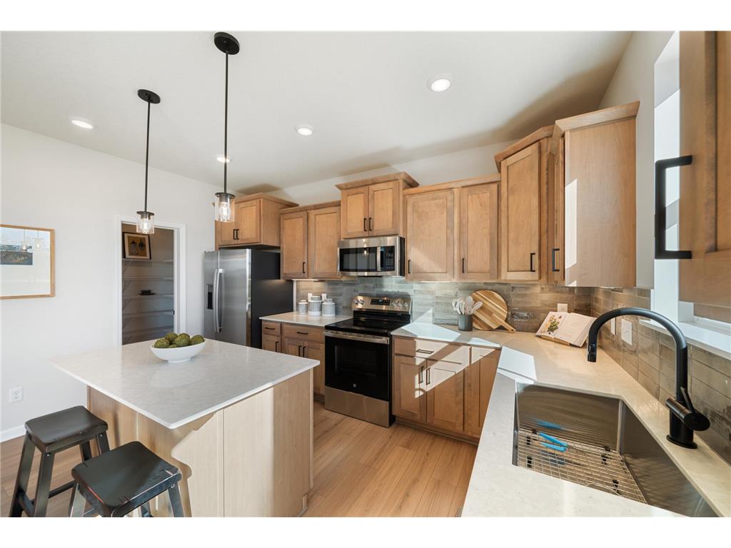 1889 Charleston Lane Waconia MN 55387 7028974 image11