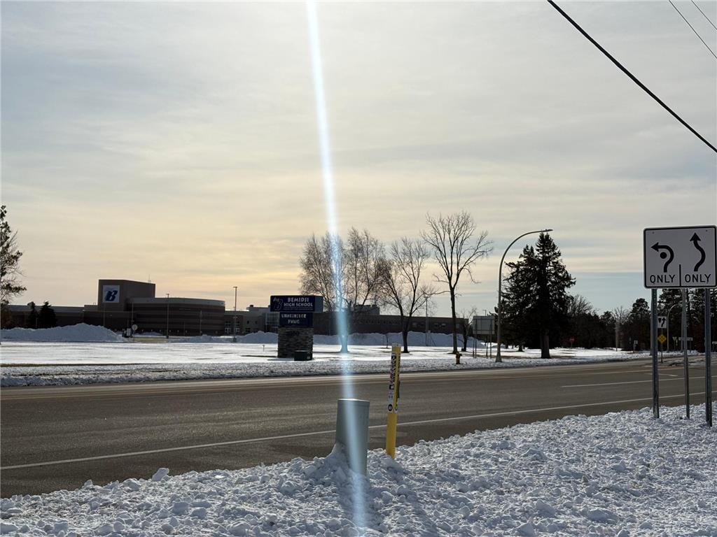 189 Division Street W Bemidji MN 56601 7037120 image9