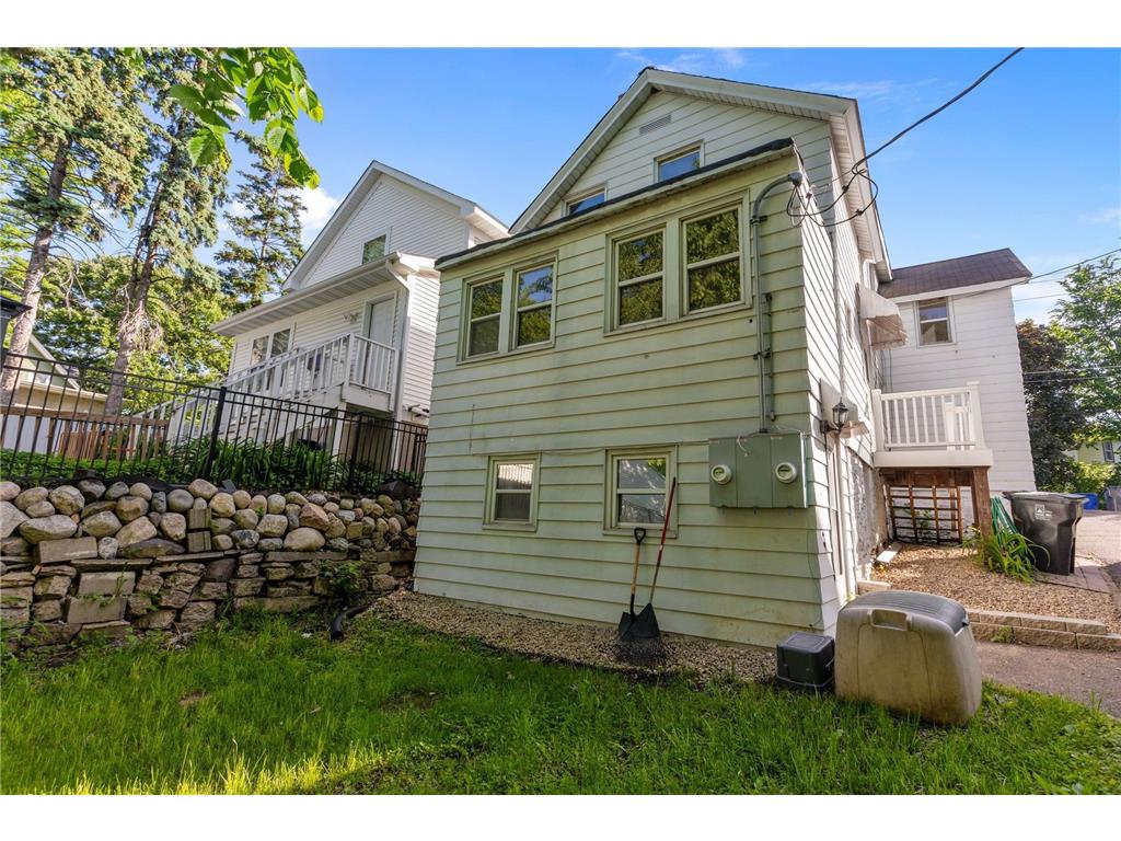 189 Maple Street Saint Paul MN 55106 6547432 image1