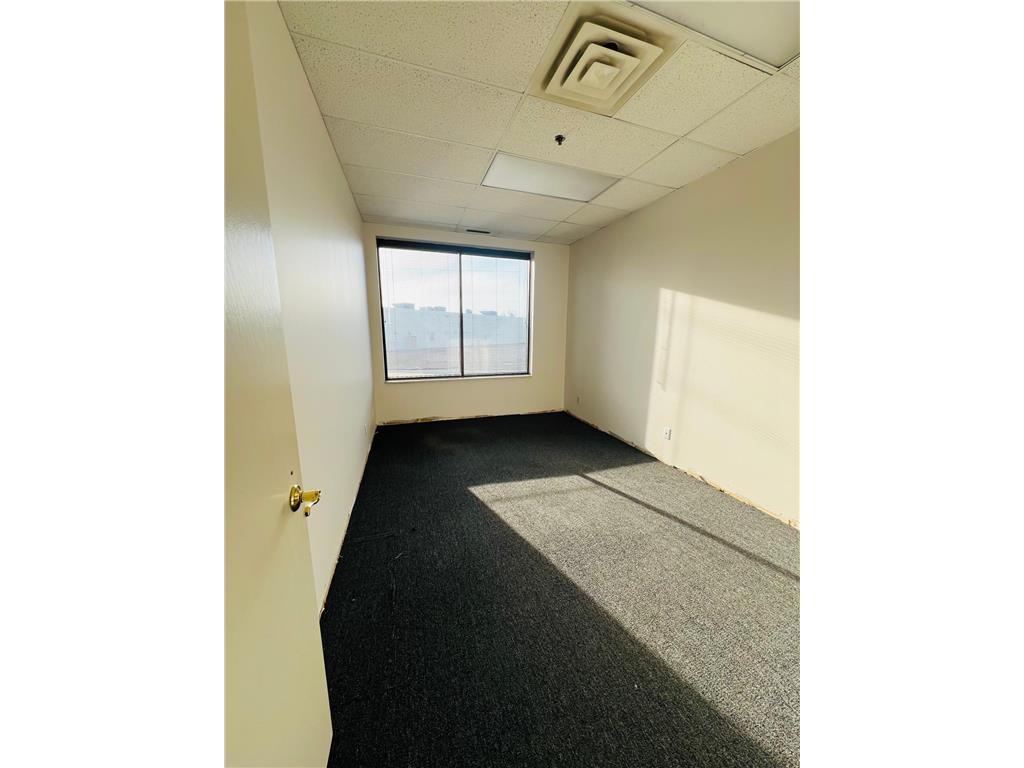 1890 Wooddale Drive #Suite 100 Woodbury MN 55125 6689367 image11