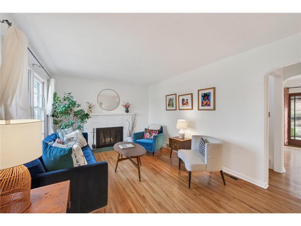 1890 Yorkshire Avenue Saint Paul MN 55116 7073736 image3