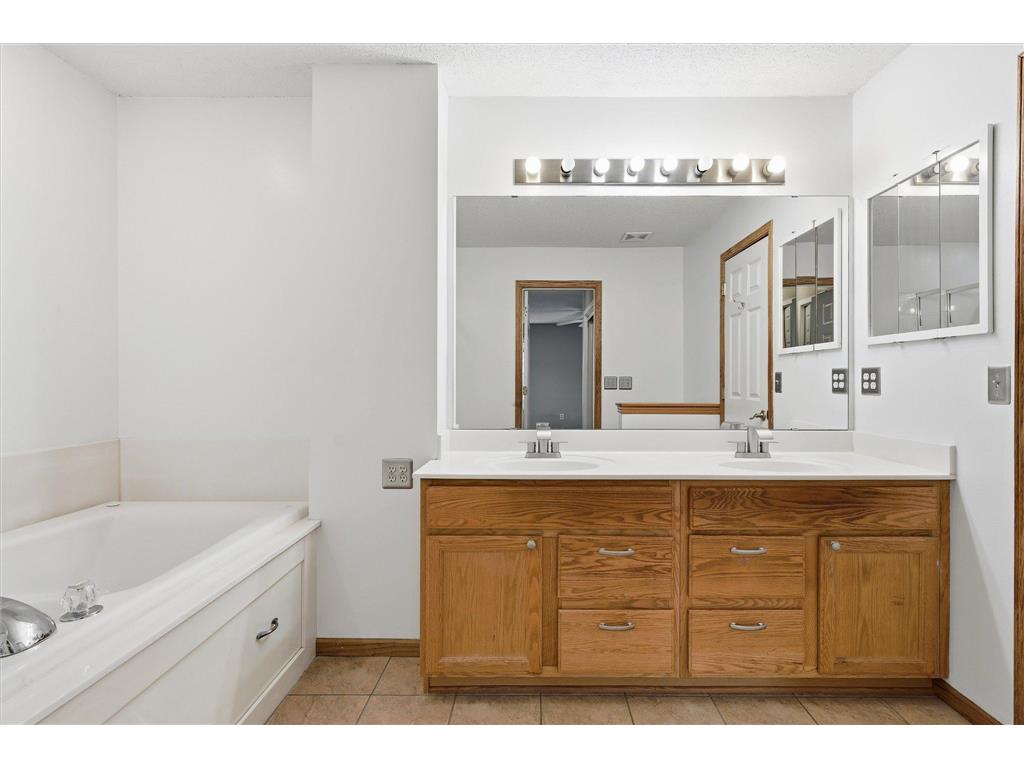 18902 96th Place N Maple Grove MN 55311 7069564 image26