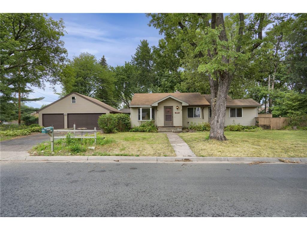 1891 Lake Lane, Arden Hills, MN, 55112 MLS 6227779 Edina Realty