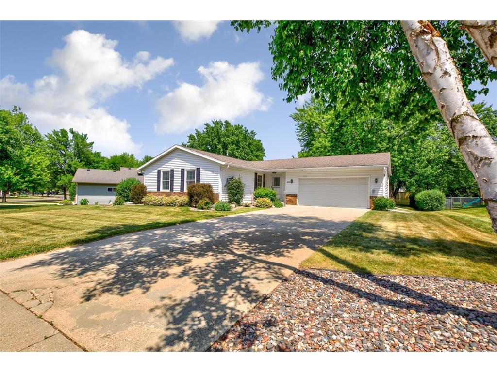 1895 3rd Avenue NE Owatonna Twp MN 55060 6356971 image1