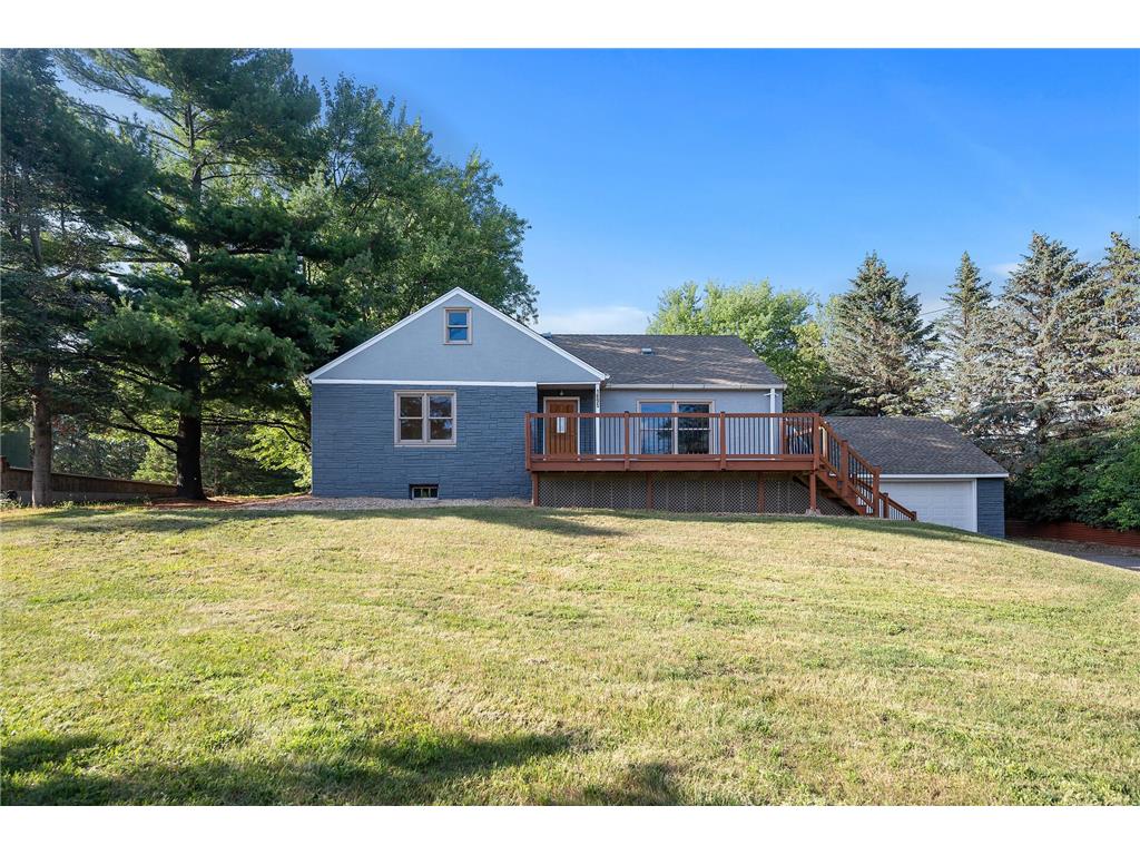 1895 County Road C E Maplewood MN 55109 6253600 image1