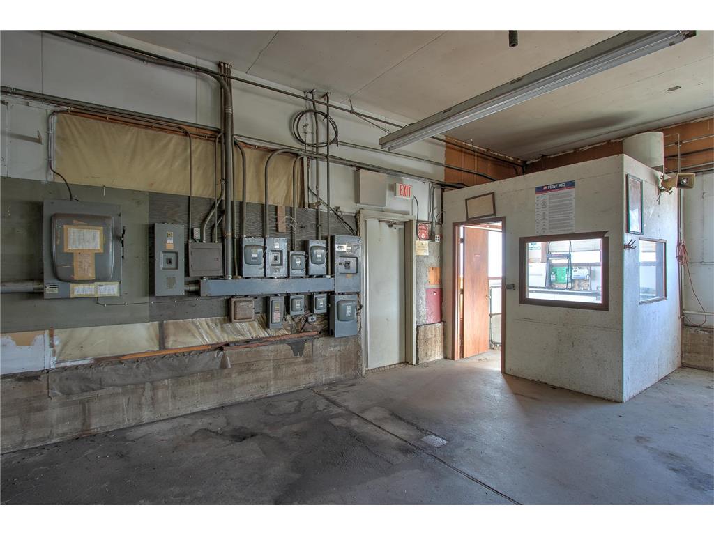 1895 Frontage Road Mora MN 55051 7060709 image39