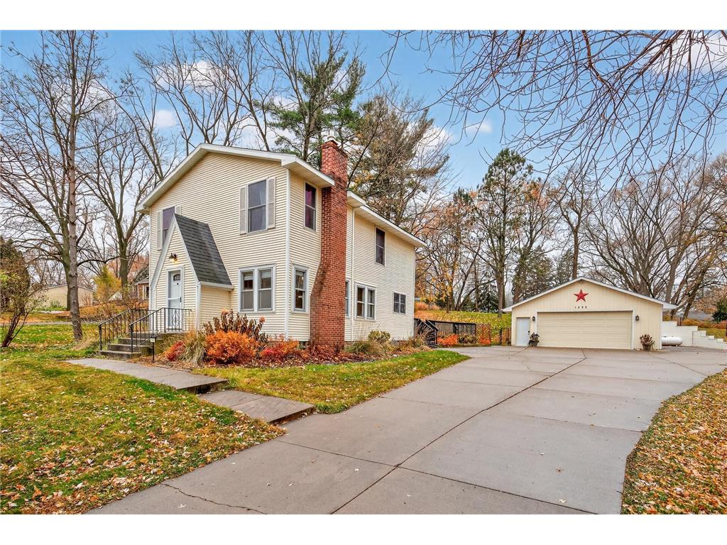 1895 Howard Street N Maplewood MN 55109 6816706 image1