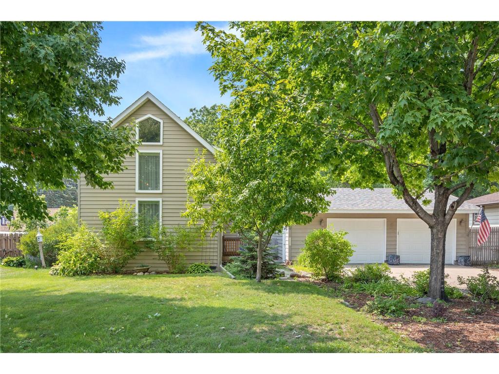 1895 Manton Street, Maplewood, MN, 55109 MLS 6418207 Edina Realty