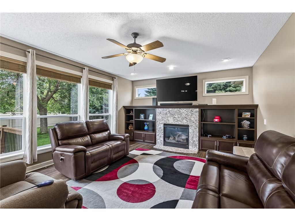 1895 Omega Drive Shakopee MN 55379 6818382 image20