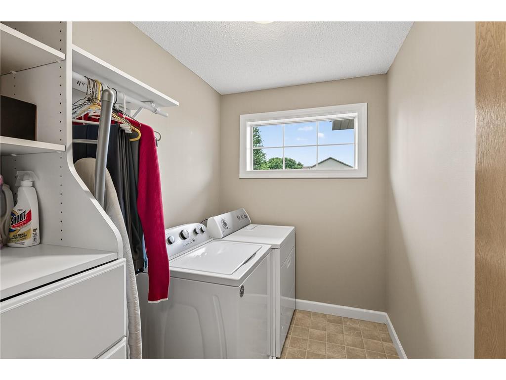 1895 Omega Drive Shakopee MN 55379 6818382 image25