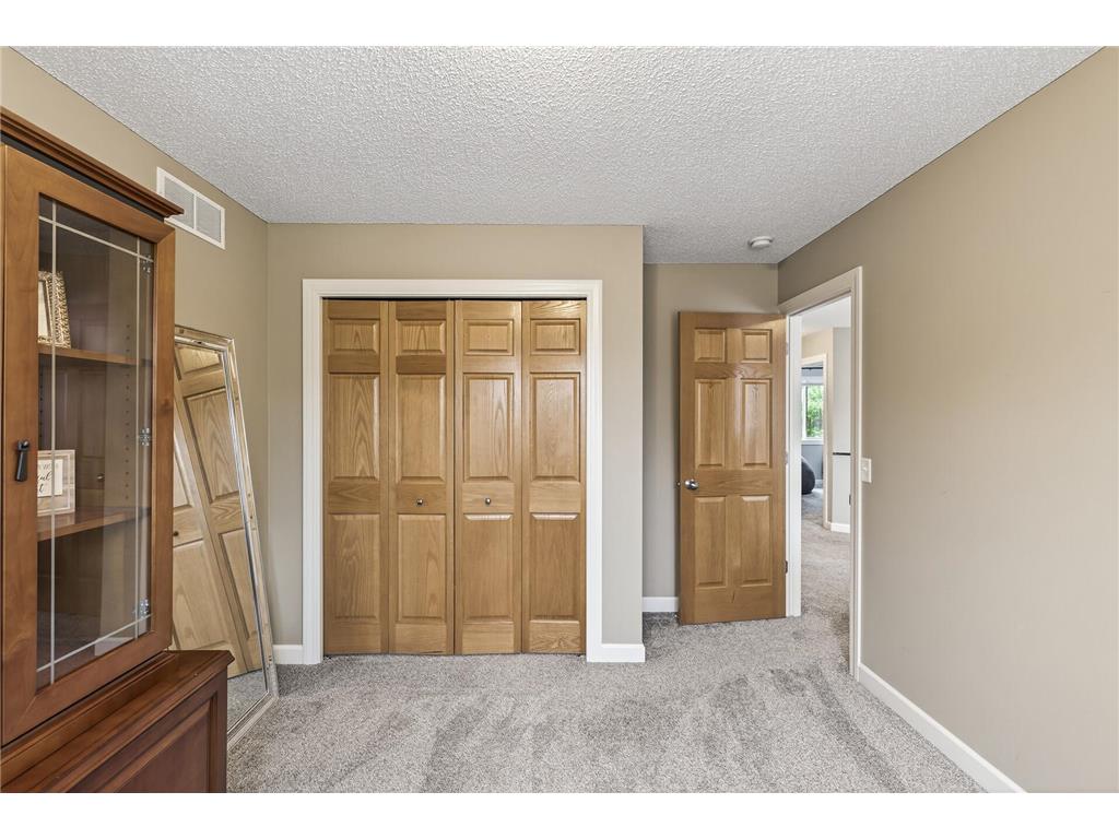 1895 Omega Drive Shakopee MN 55379 6818382 image27