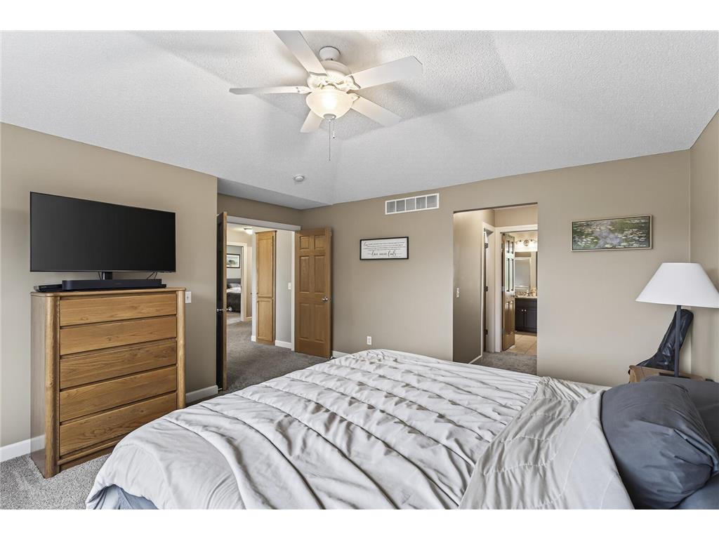 1895 Omega Drive Shakopee MN 55379 6818382 image34