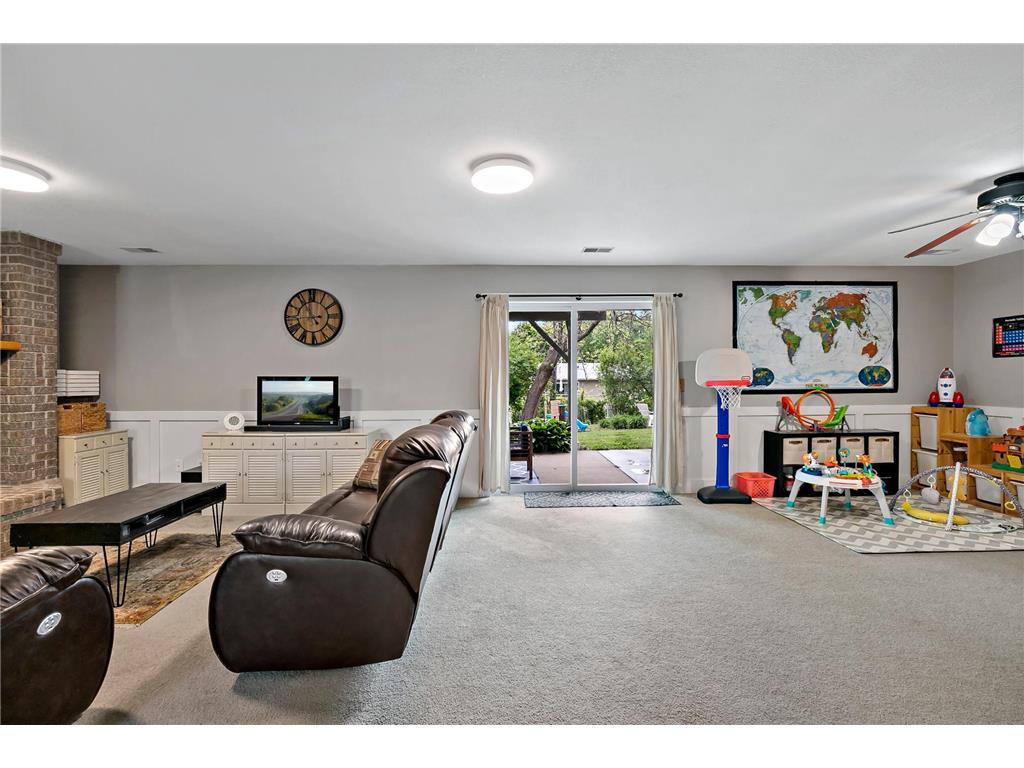 1896 Adele Street Maplewood MN 55109 7085027 image35