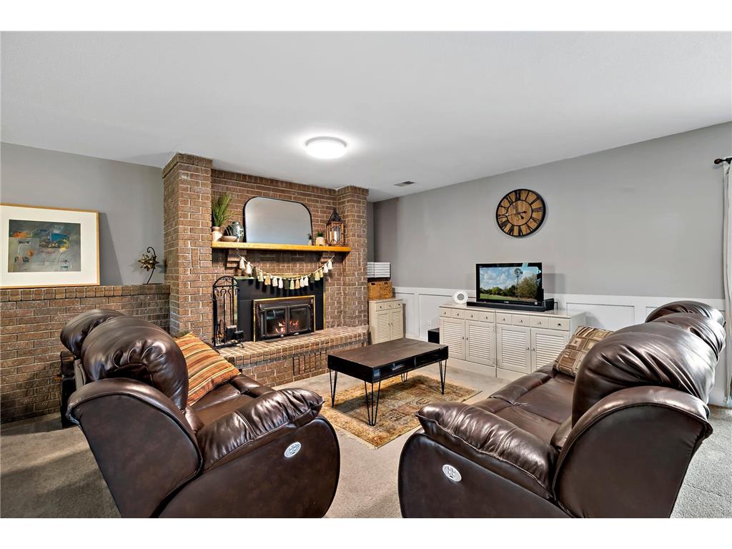 1896 Adele Street Maplewood MN 55109 7085027 image36