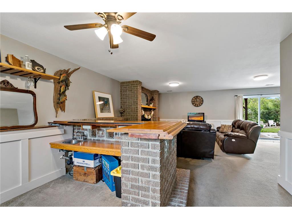 1896 Adele Street Maplewood MN 55109 7085027 image40