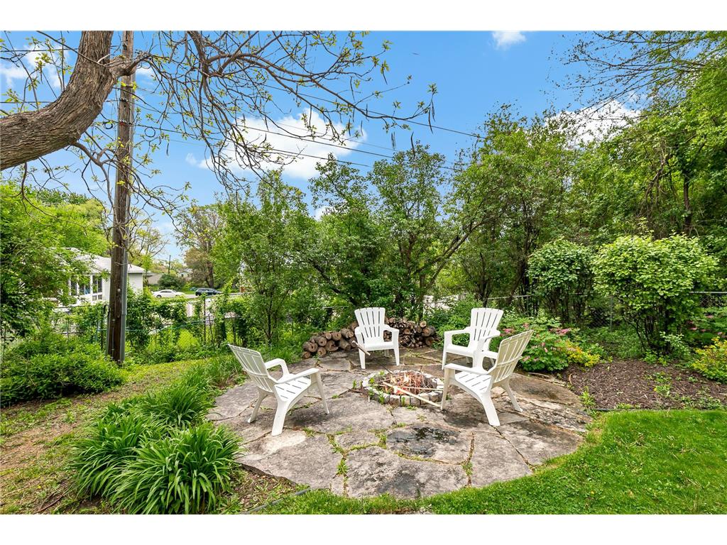 1896 Adele Street Maplewood MN 55109 7085027 image9