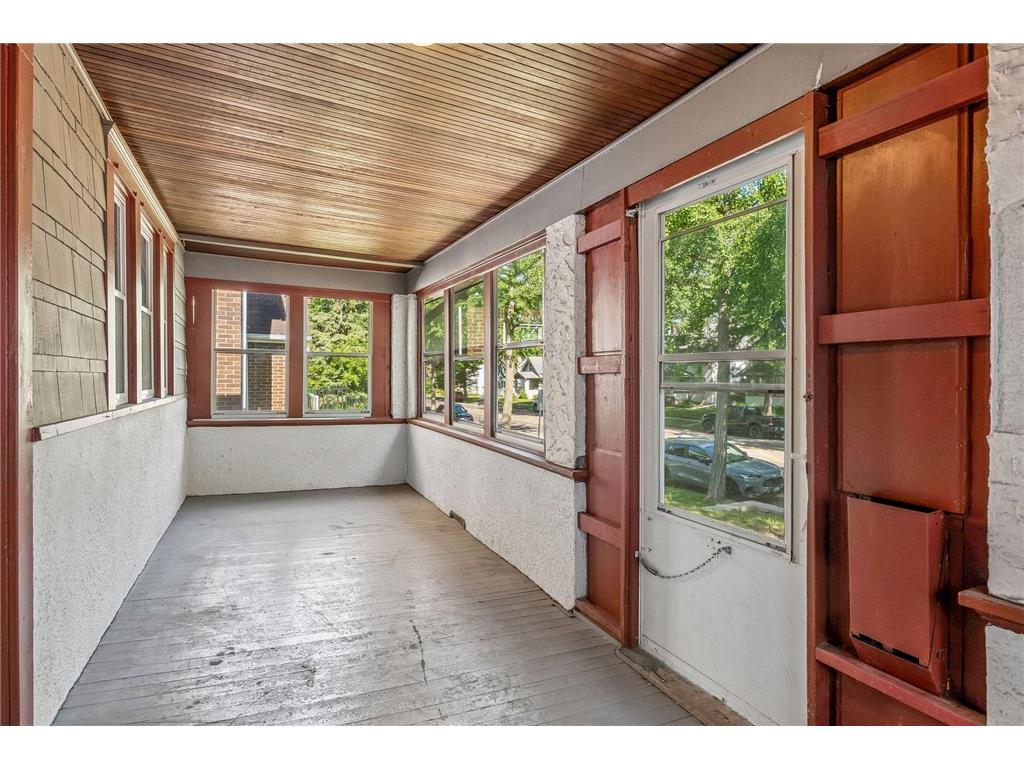 1896 Grand Avenue Saint Paul MN 55105 7060391 image3