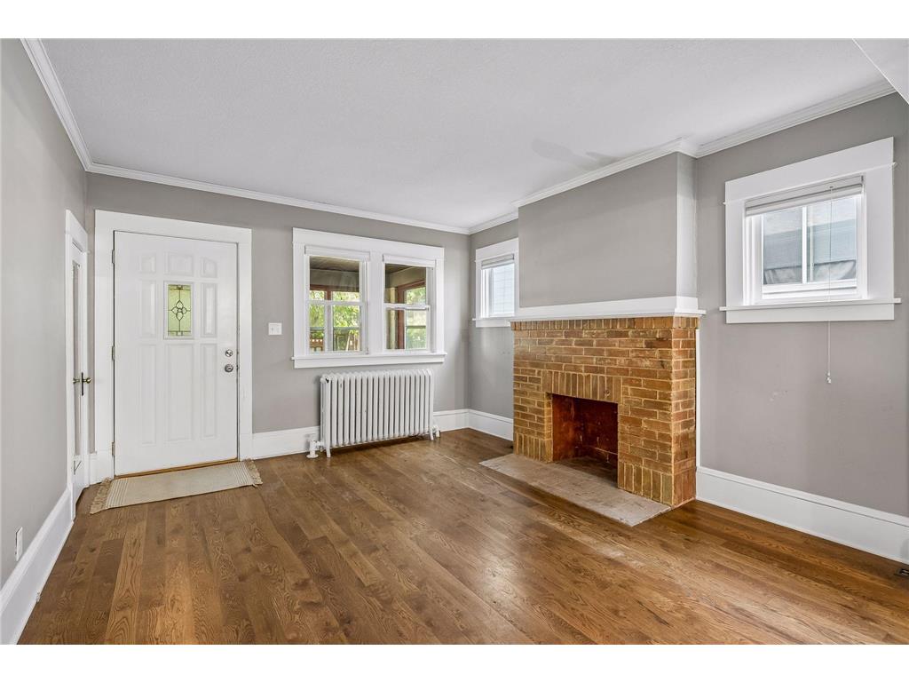 1896 Grand Avenue Saint Paul MN 55105 7060391 image4