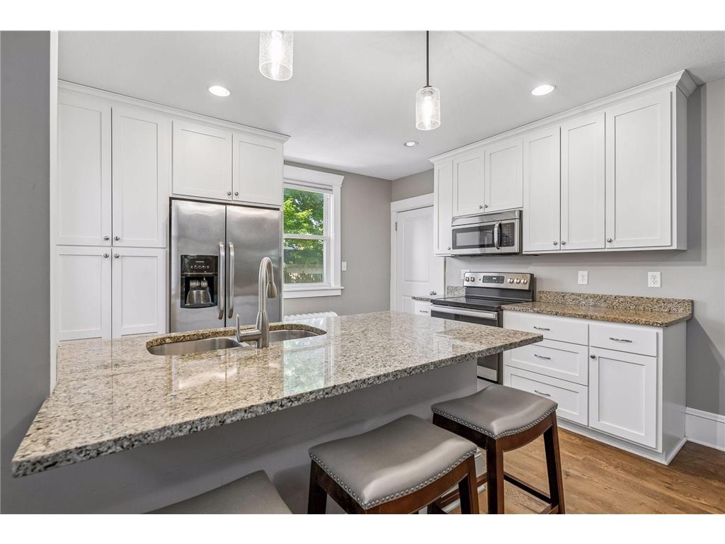 1896 Grand Avenue Saint Paul MN 55105 7060391 image7