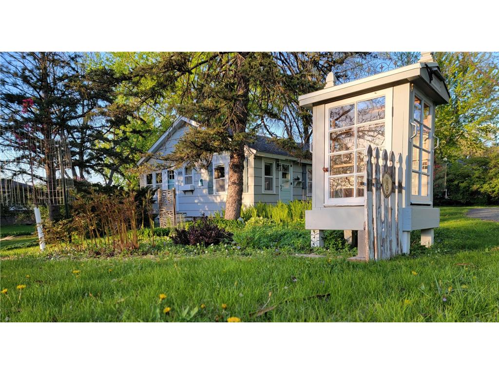 1896 Walter Street Maplewood MN 55109 7074582 image3