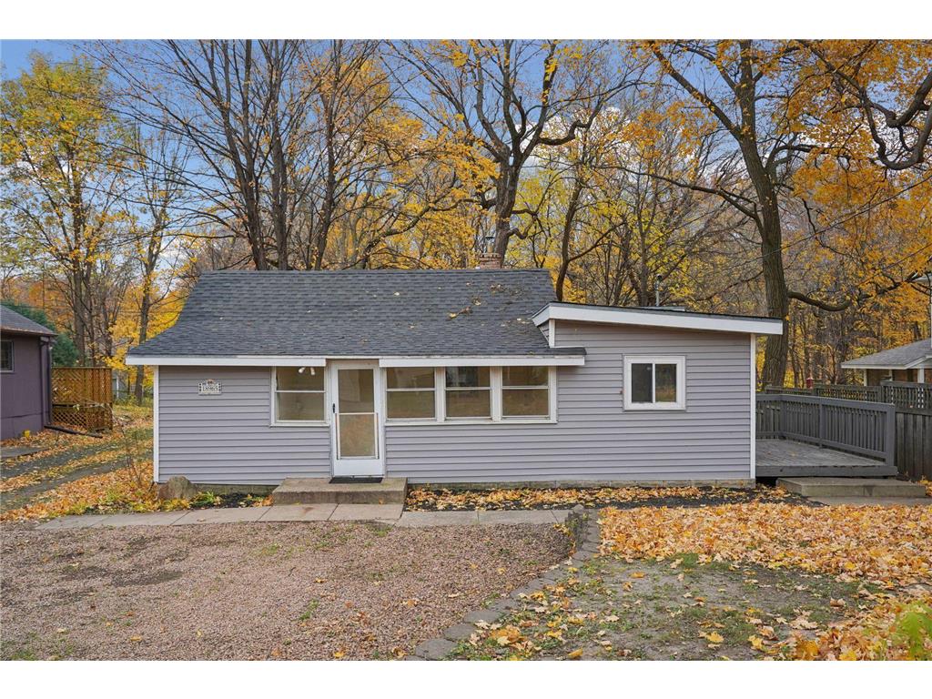 18965 Lake Avenue Deephaven MN 55391 6814271 image1