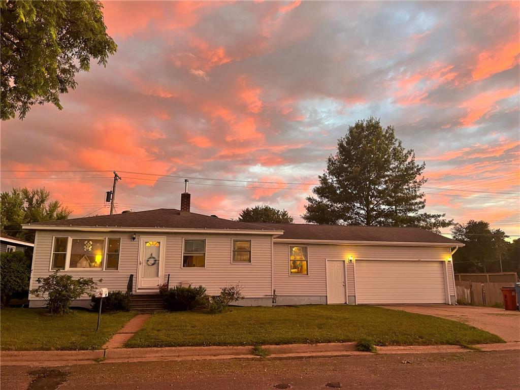 1897 W 4th Street, Winona, MN, 55987 MLS 6235810 Edina Realty