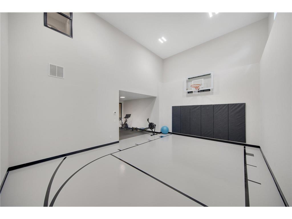 1898 Della Drive Chanhassen MN 55317 6684880 image1