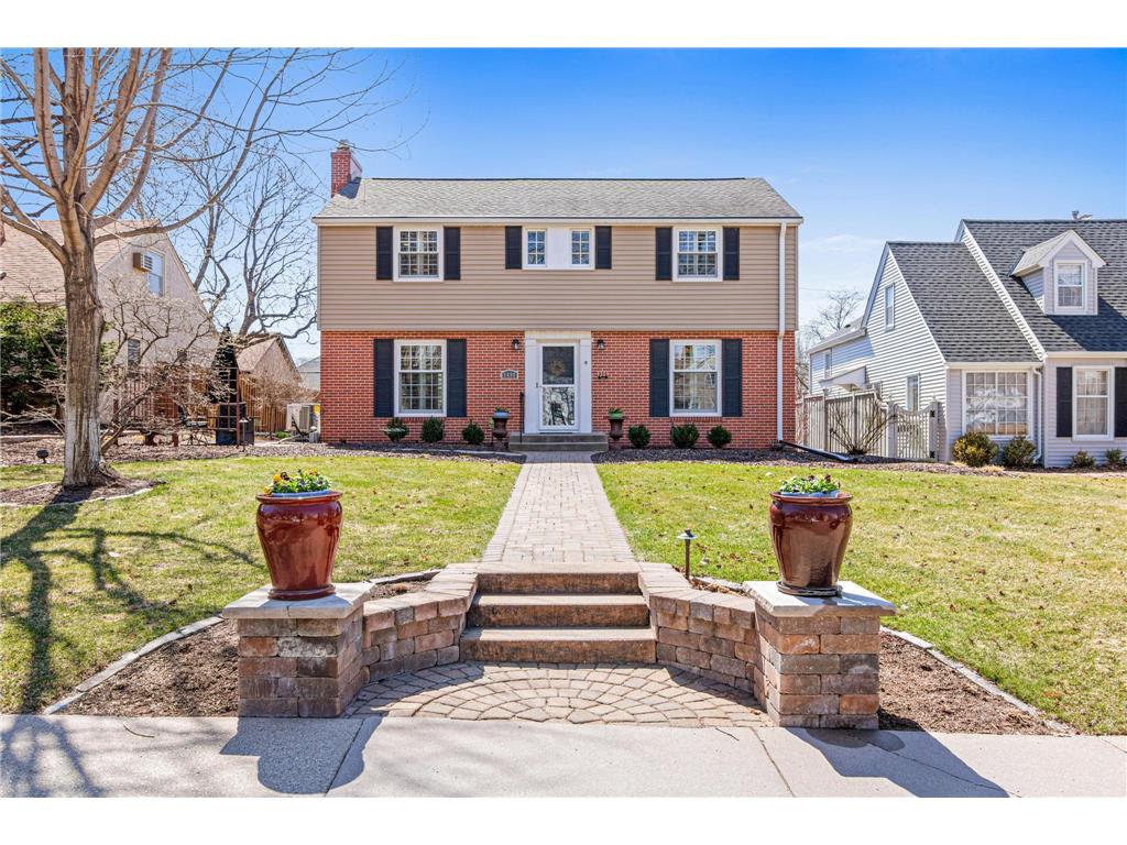 1898 Pinehurst Avenue Saint Paul MN 55116 7048709 image1
