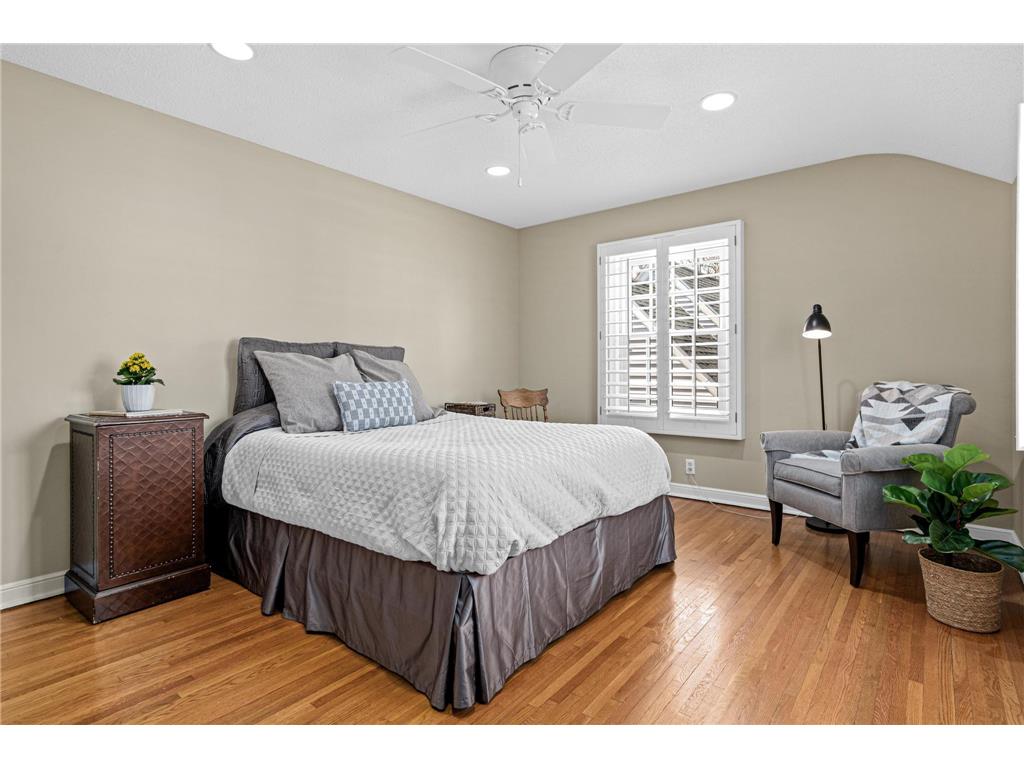 1898 Pinehurst Avenue Saint Paul MN 55116 7048709 image15