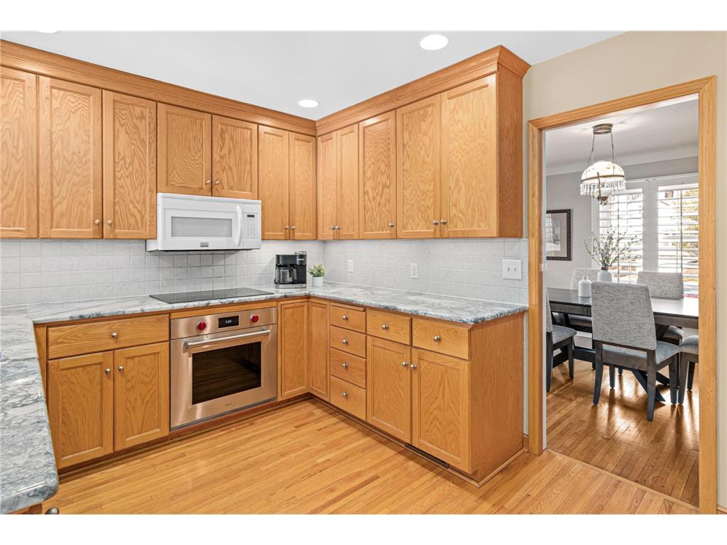 1898 Pinehurst Avenue Saint Paul MN 55116 7048709 image7
