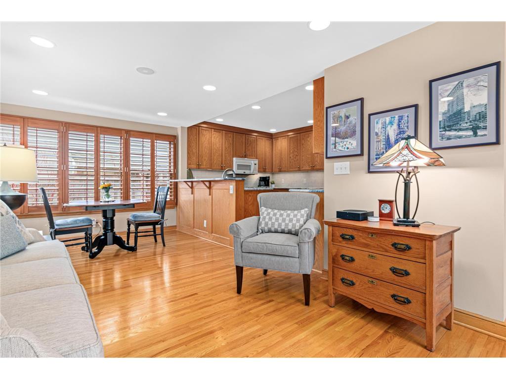 1898 Pinehurst Avenue Saint Paul MN 55116 7048709 image9