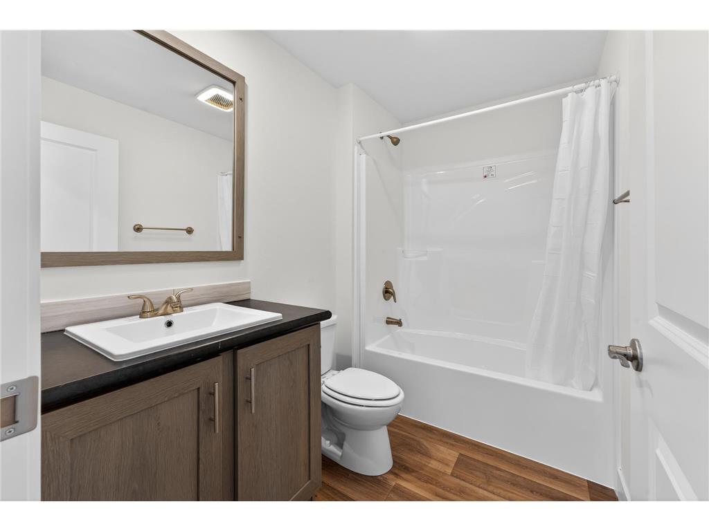 18980 Island View Mora MN 55051 - Fish 6823214 image12