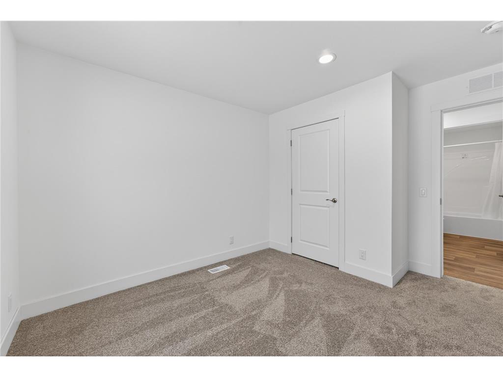 18980 Island View Mora MN 55051 - Fish 6823214 image19
