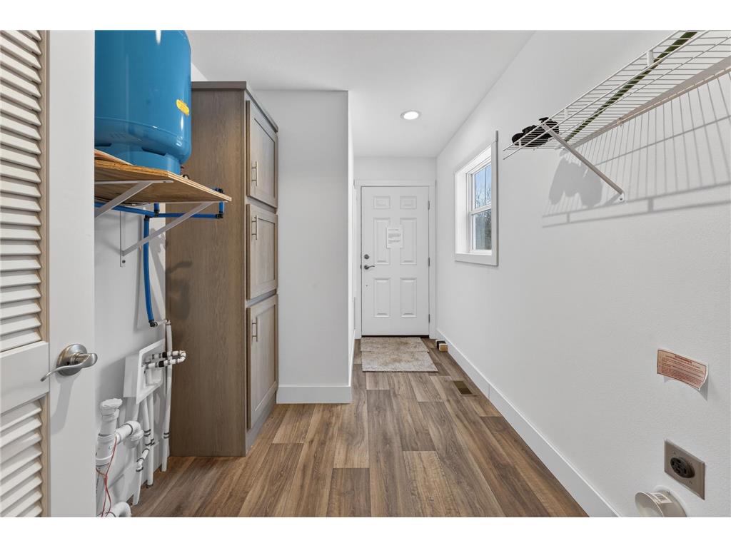 18980 Island View Mora MN 55051 - Fish 6823214 image9