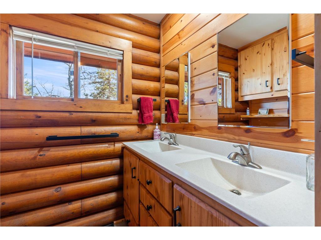 18986 Captive Lake Road Garrison MN 56450 - Brown 7054855 image12