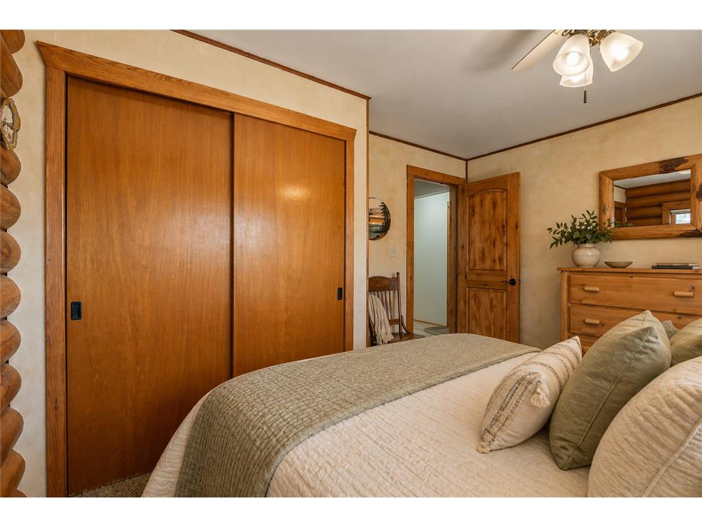 18986 Captive Lake Road Garrison MN 56450 - Brown 7054855 image16
