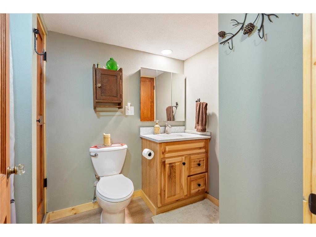 18986 Captive Lake Road Garrison MN 56450 - Brown 7054855 image24